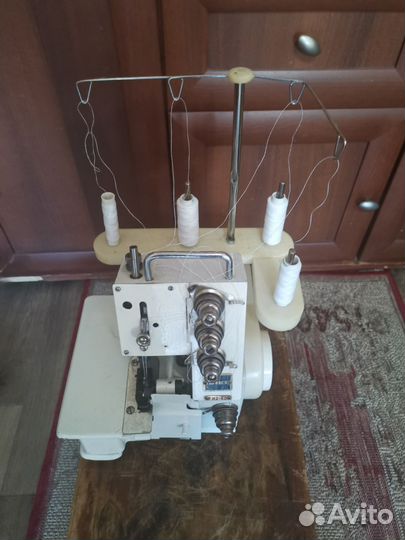 Оверлок для швейной машины