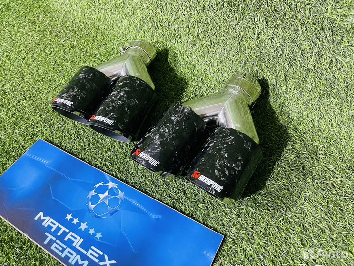 Двойные насадки на BMW, Akrapovic, кованый карбон