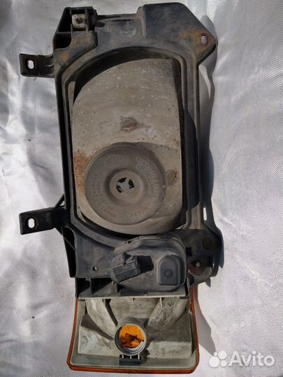 Фара левая на volkswagen Т 4