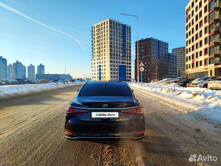 Lexus ES 2.5 AT, 2018, 70 000 км