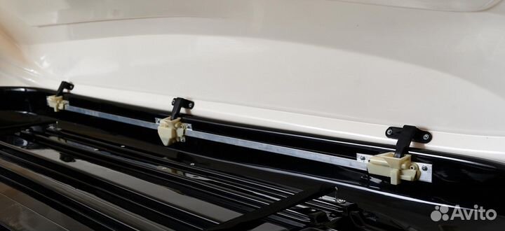 Автобокс Carl Steelman Altai 390L Белый карбон