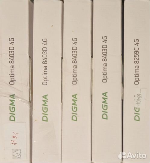 Планшет Digma optima 8403D