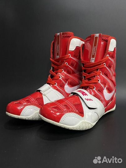 Боксерская обувь Nike RED