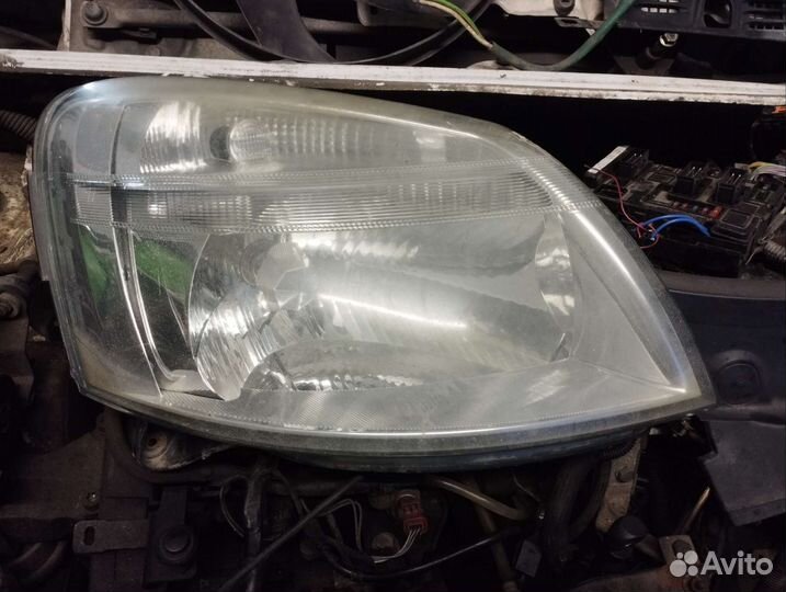 Фара правая Citroen Berlingo