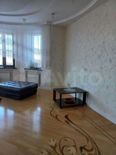 4-к. квартира, 174 м², 4/6 эт.