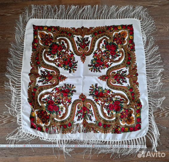 Платок красный