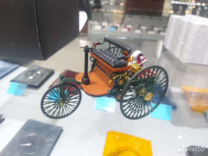 Mercedes benz автомодель 1:18