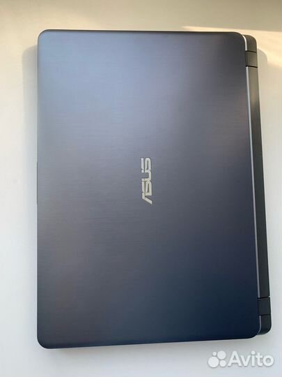 Ноутбук Asus