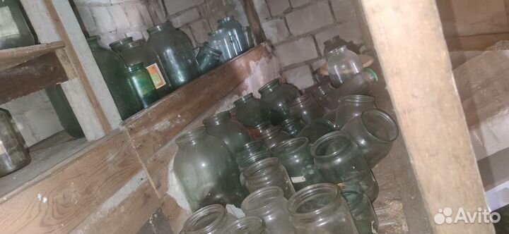Стеклянные банки, много