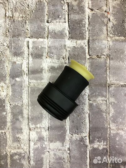 Баллон бмв Х5 Е70 задний 37126783420