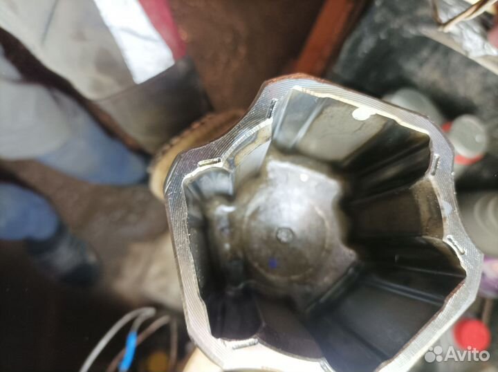 Полуось передняя правая LR006706 Land Rover