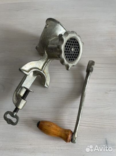 Мясорубка ручная СССР чугунная