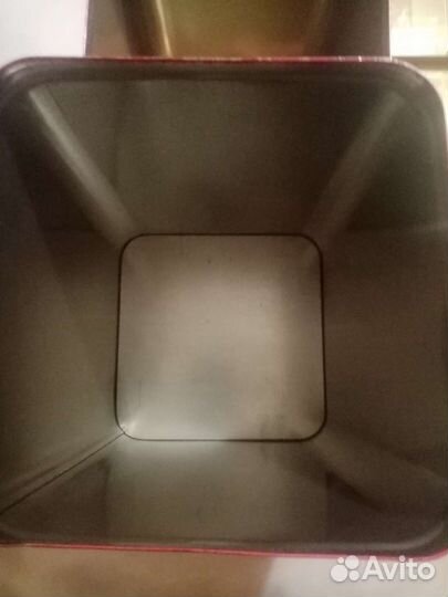 Набор жестяных банок для сыпучих продуктов