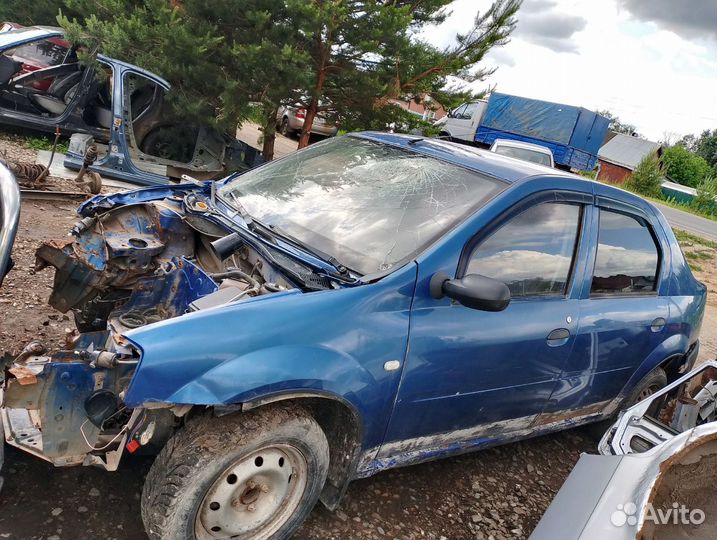 В разборе Renault logan