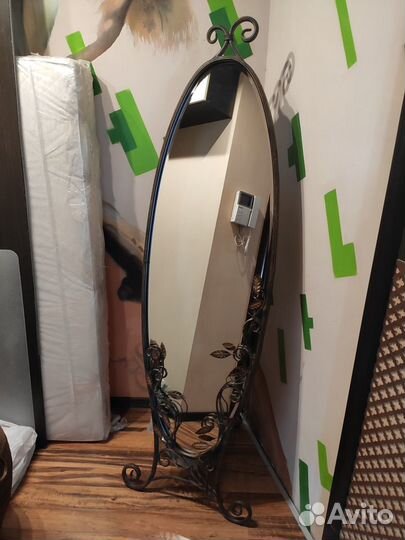 Зеркало напольное