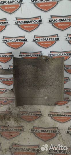 Защита глушителя 5803112090 Toyota Corolla AE100 5