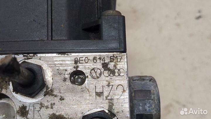 Блок абс, насос Audi A4 (B6), 2000