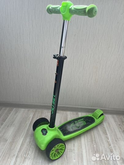Самокат 3-х колесный jetset