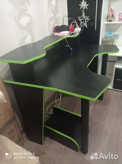 Компьютерный стол игровой