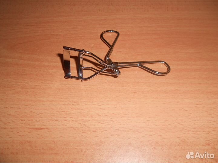 Щипцы для завивки ресниц
