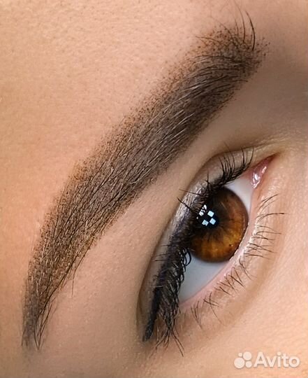 Перманентный макияж бровей губ и век татуаж