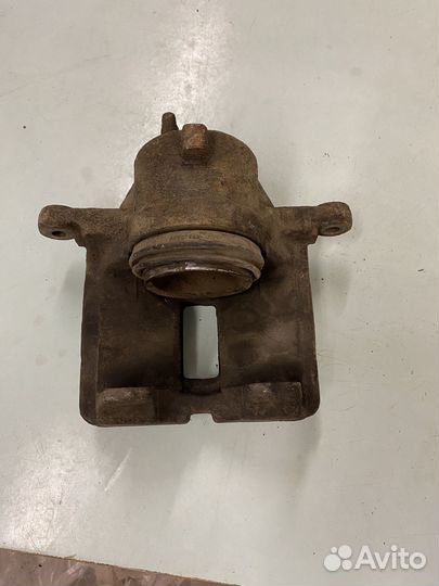 Суппорт nissan primera p12