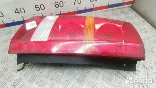 Фонарь задний левый land rover discovery 3 (HNT14M