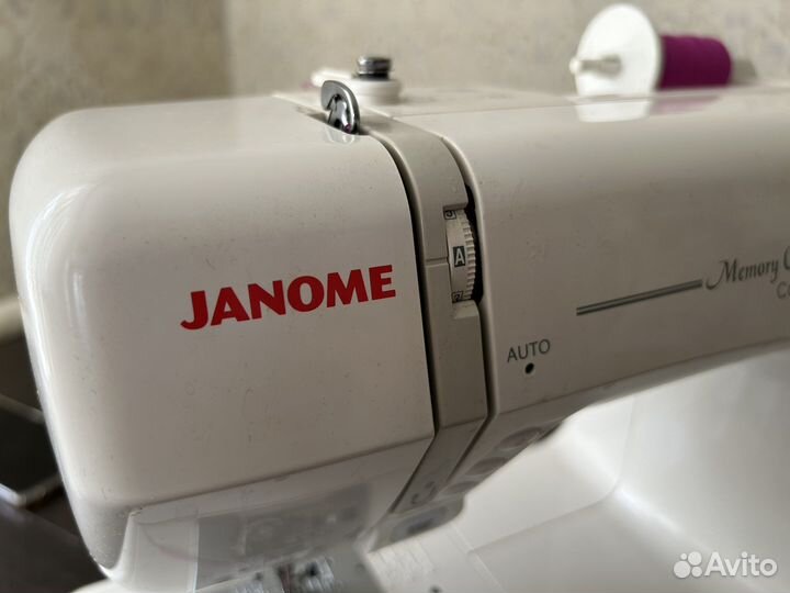 Швейная машинка janome memory craft 5200