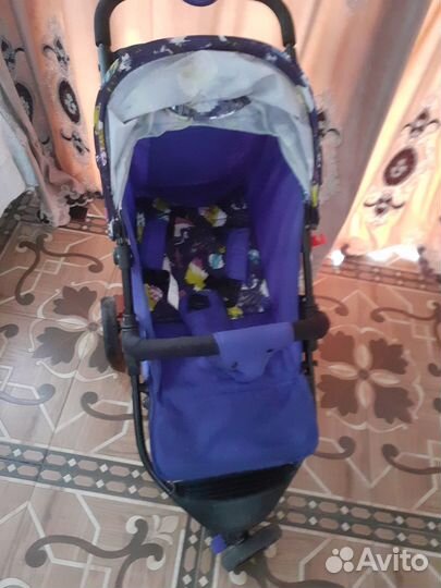 Прогулочная коляска