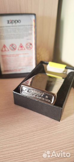 Zippo 49433 Fierce Lion Design зажигалка