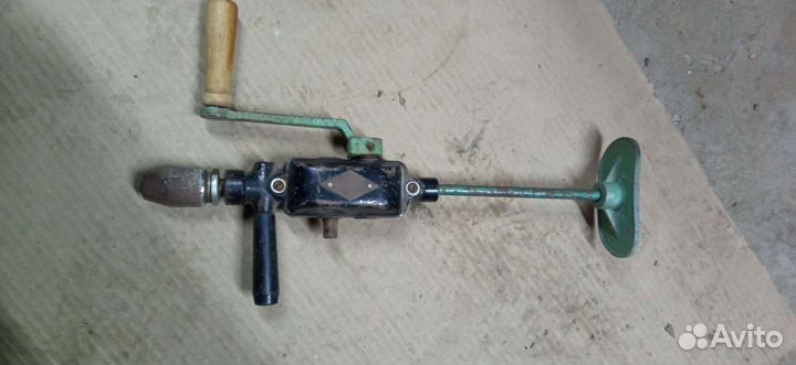 Дрель ручная