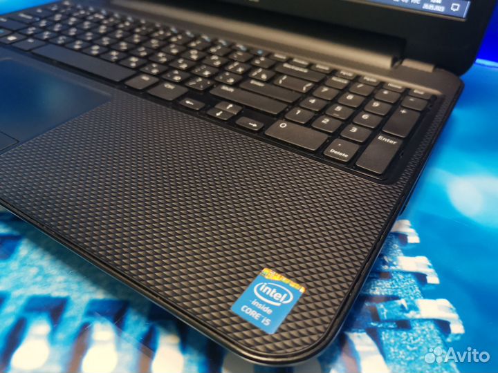 Ноутбук Dell для работы и дома / на Core i5 / SSD