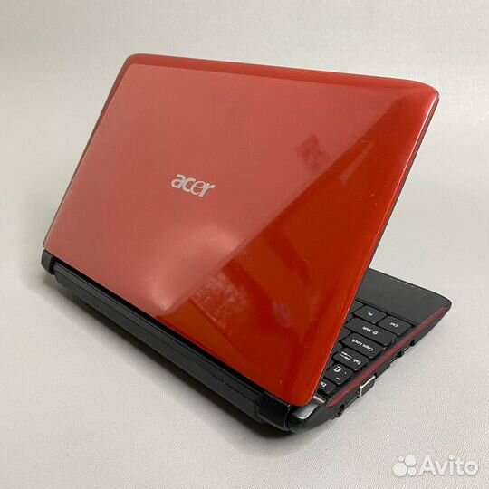 10.1'' Ноутбук Acer Aspire One 532H-2BRK красный