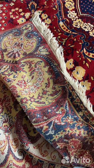 Ковер шерстяной