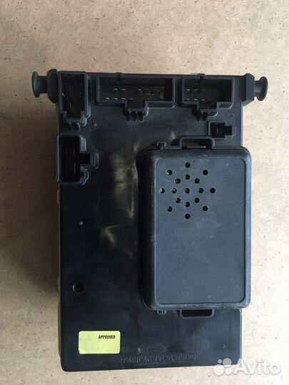 Блок предохранителей Форд Мондео 2