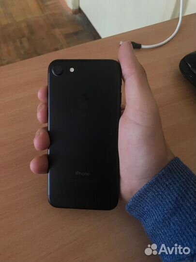 iPhone 7, 32 ГБ