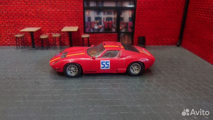 Lamborghini miura 1:43