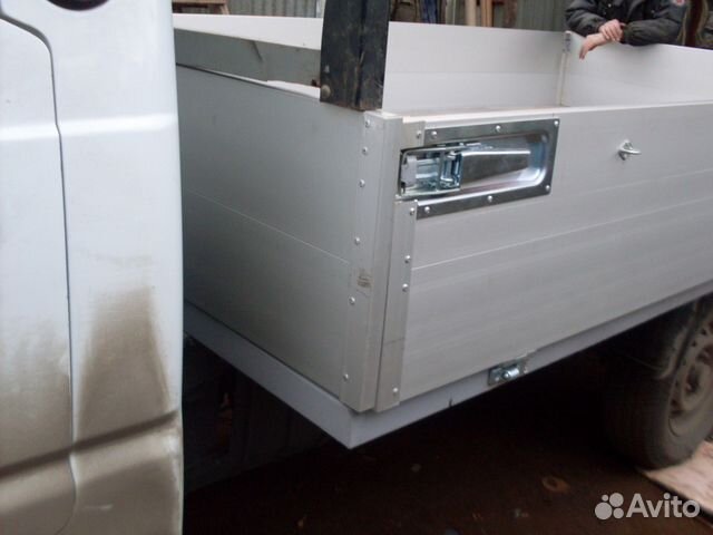 Замок бортовой горизонтальный врезной оцинкованный