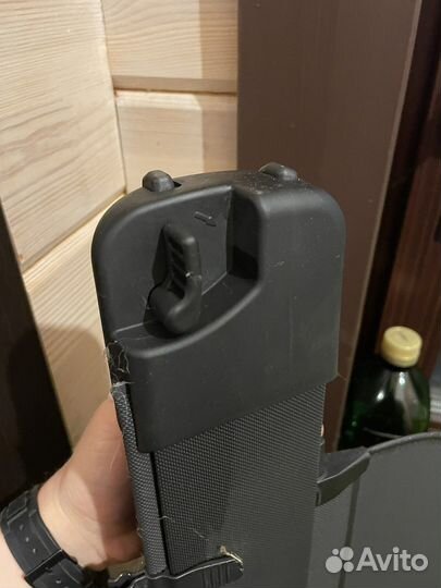 Шторка багажника Audi q74L новая