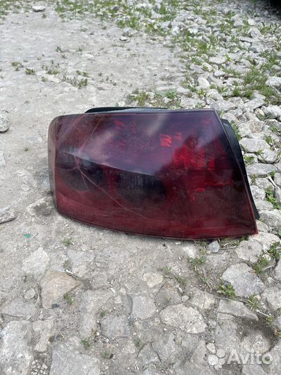 Задняя Левая фара peugeot 407седан