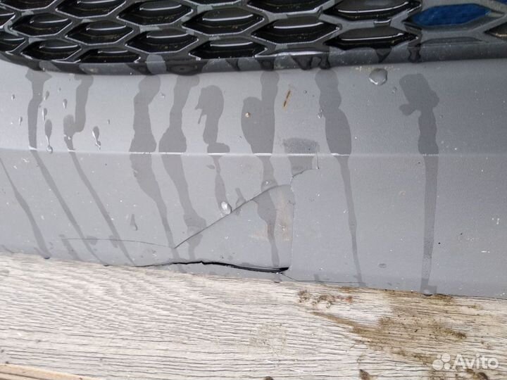 Решетка радиатора Mercedes Axor 2005