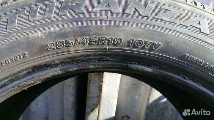 Bridgestone Turanza ER30 285/45 R19