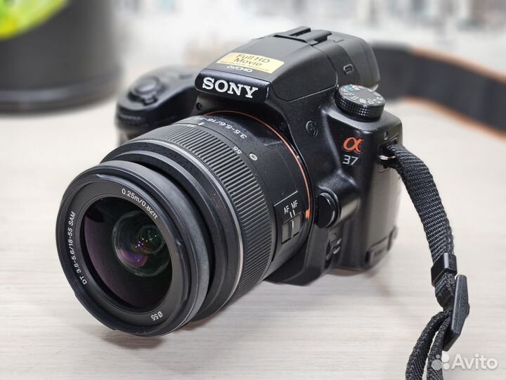 Зеркальный фотоаппарат Sony Alpha SLT-A37