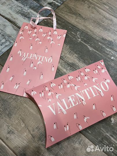 Подарочная фирменная упаковка под платок