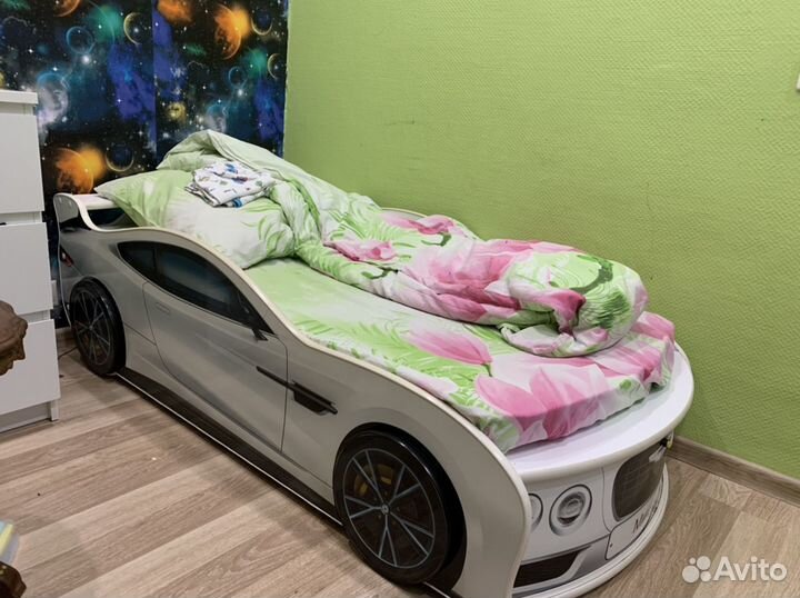 Кровать машинка