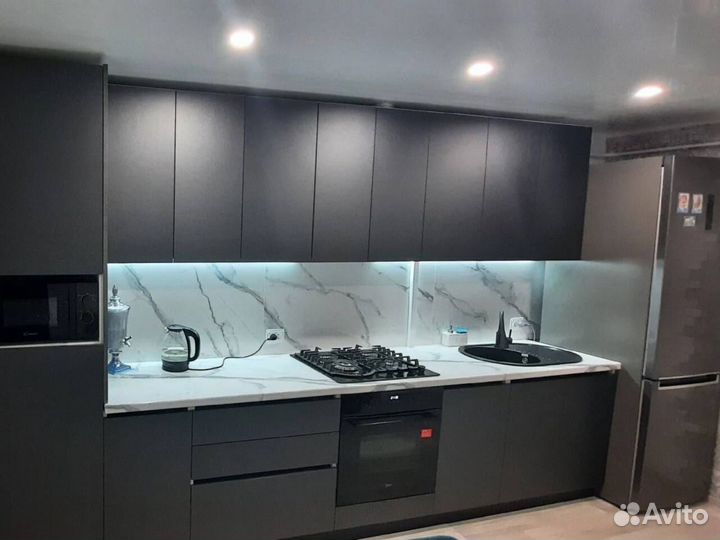 Кухонный гарнитур угловой