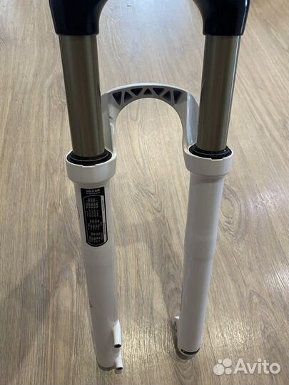 Вилка RockShox Recon 29 прямой шток/эксцентрик