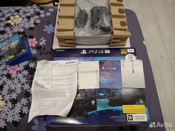 Игровая приставка ps4 pro 1tb