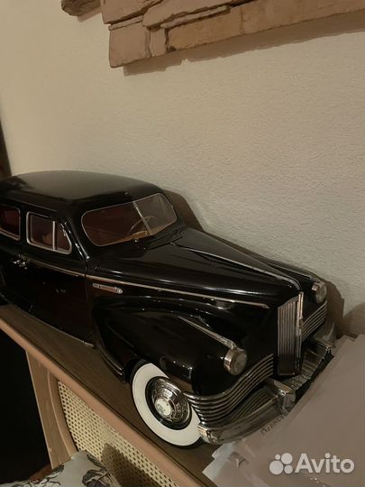 Коллекционные машинки 1 43