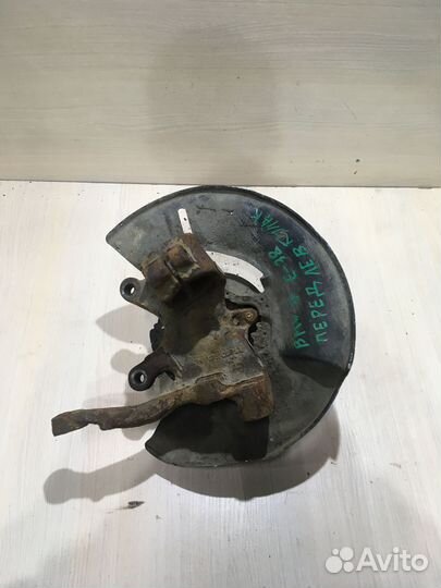 Кулак поворотный передний левый BMW 7 E38